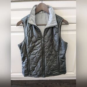 Nice reversible LL Bean vest xs
